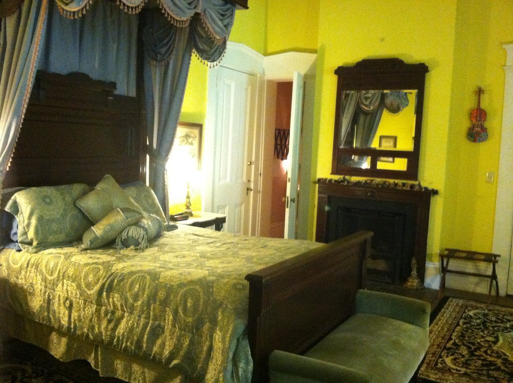 Corners Mansion Inn - A Bed And Breakfast Vicksburg Bagian luar foto