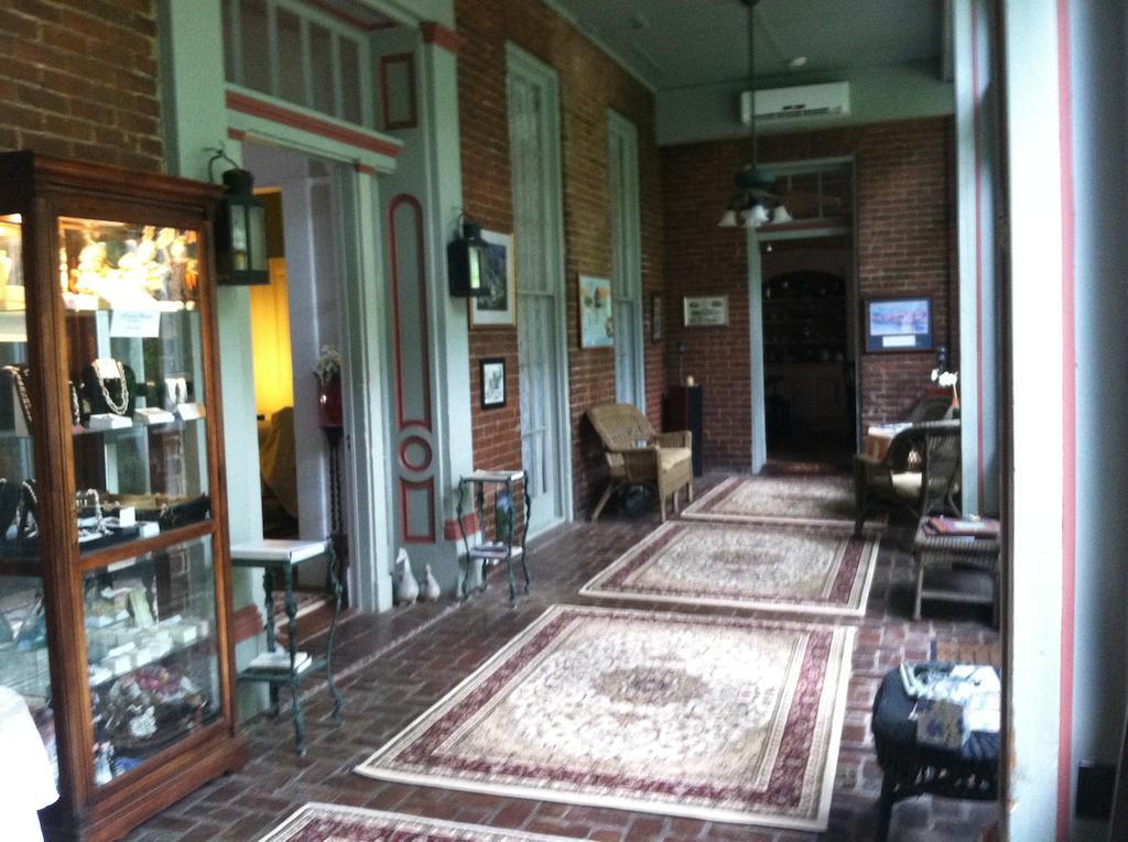 Corners Mansion Inn - A Bed And Breakfast Vicksburg Bagian luar foto