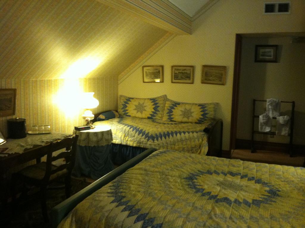 Corners Mansion Inn - A Bed And Breakfast Vicksburg Ruang foto