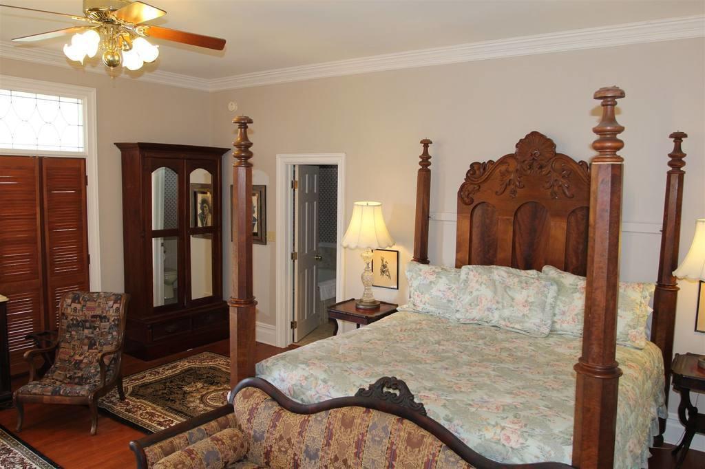 Corners Mansion Inn - A Bed And Breakfast Vicksburg Ruang foto
