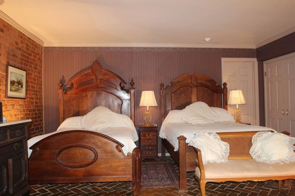 Corners Mansion Inn - A Bed And Breakfast Vicksburg Bagian luar foto